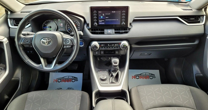 Toyota RAV4 cena 116900 przebieg: 153998, rok produkcji 2019 z Chęciny małe 781